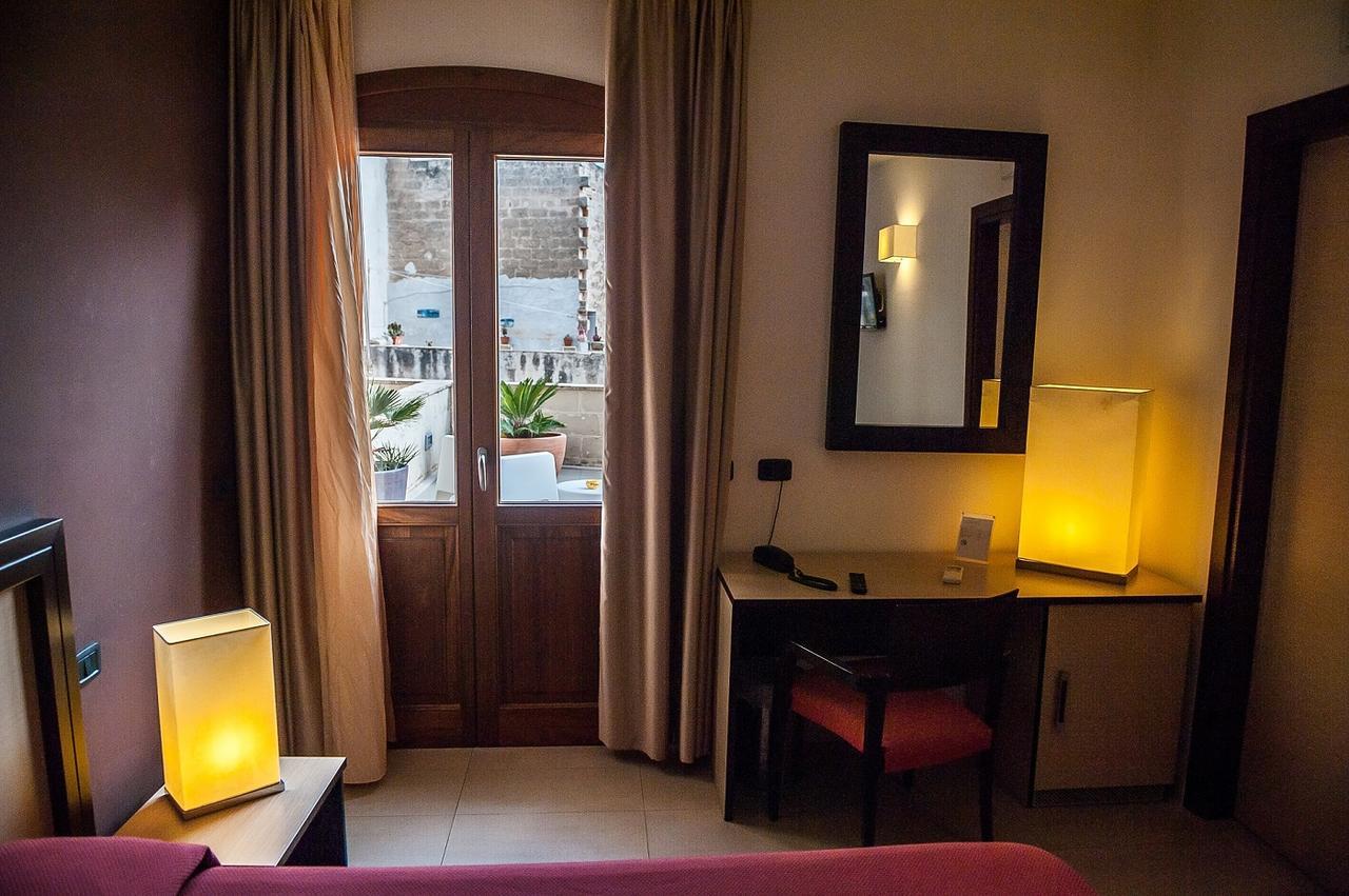 Hotel Il Portico Фавиньяна Экстерьер фото
